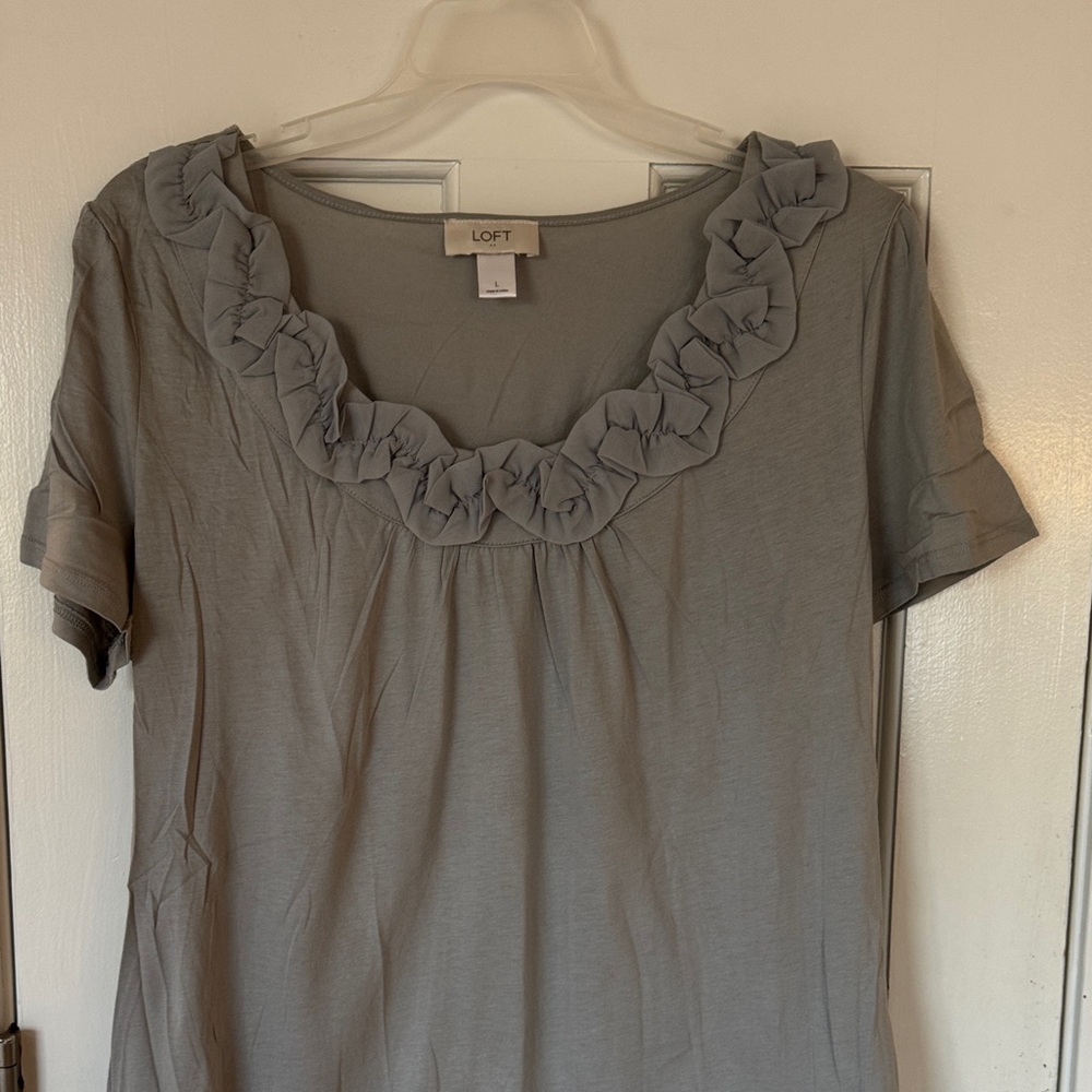 LOFT Light Gray Ruffle Trim Tee - Picture 3 of 5